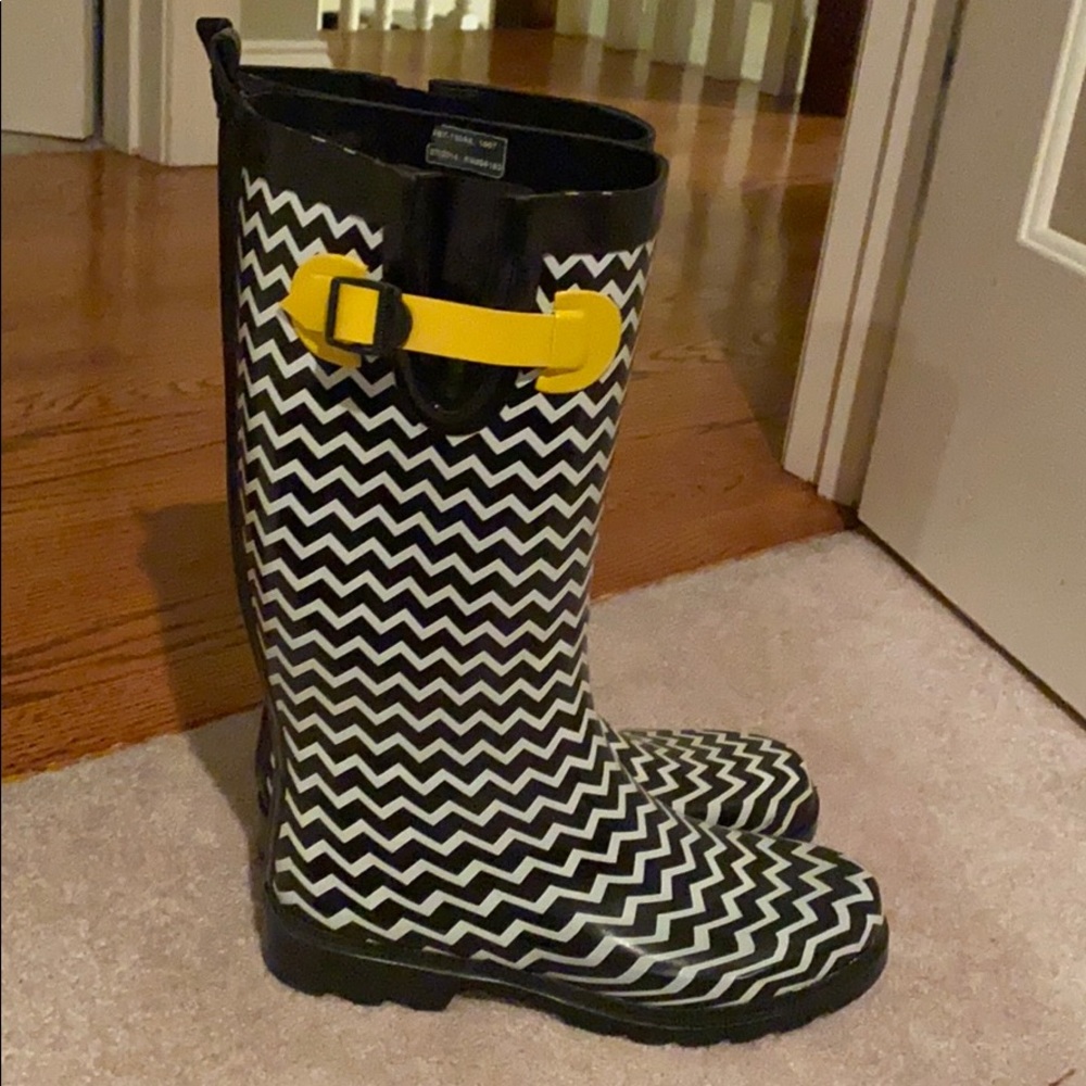 brand new rain boots!!!!